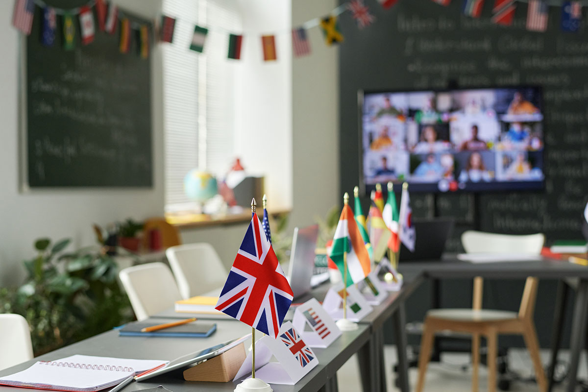 Seferihisar'da Neden Amerikan Kültür? Bizi Farklı Kılan Eğitim Modeli ve Kurs Fiyatları